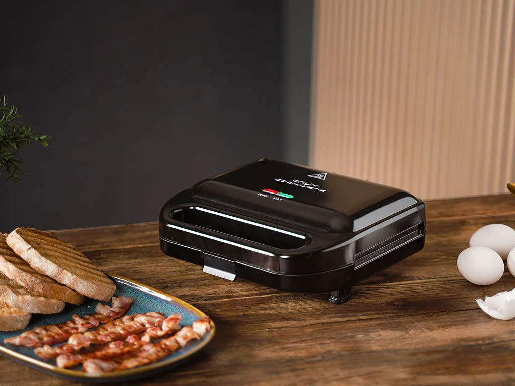 4-IN-1 SANDWICHMAKER - Image 3