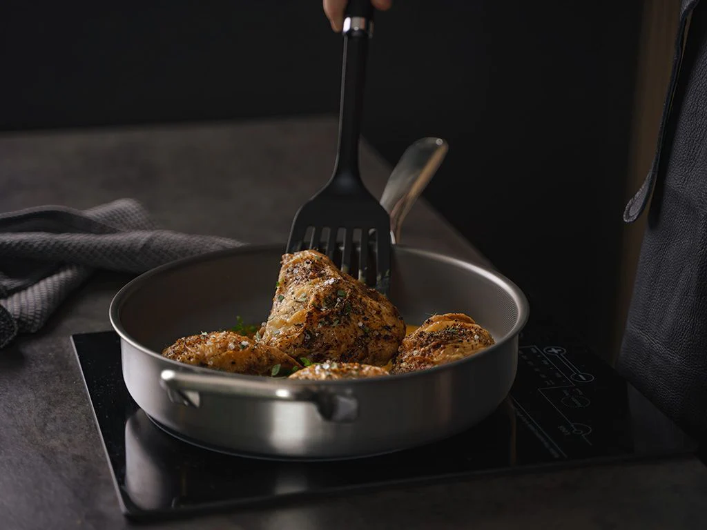 ZERO – NATÜRLICHE ANTIHAFT SAUTÉPFANNE 26CM - Image 4
